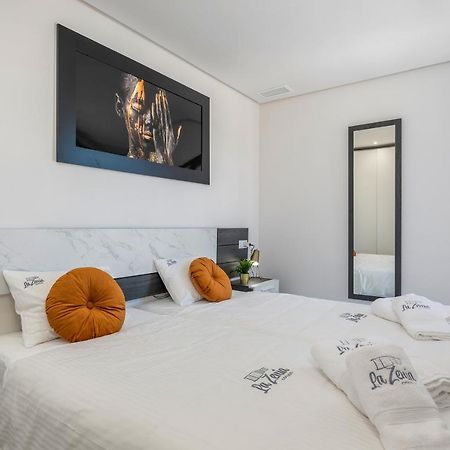 شقة La Zenia Cocoon - Luxury Penthouse With Jacuzzi, 2 Pools, Indoor Heated Pool, Sauna, Gym, Playstation Dehesa de Campoamor  المظهر الخارجي الصورة