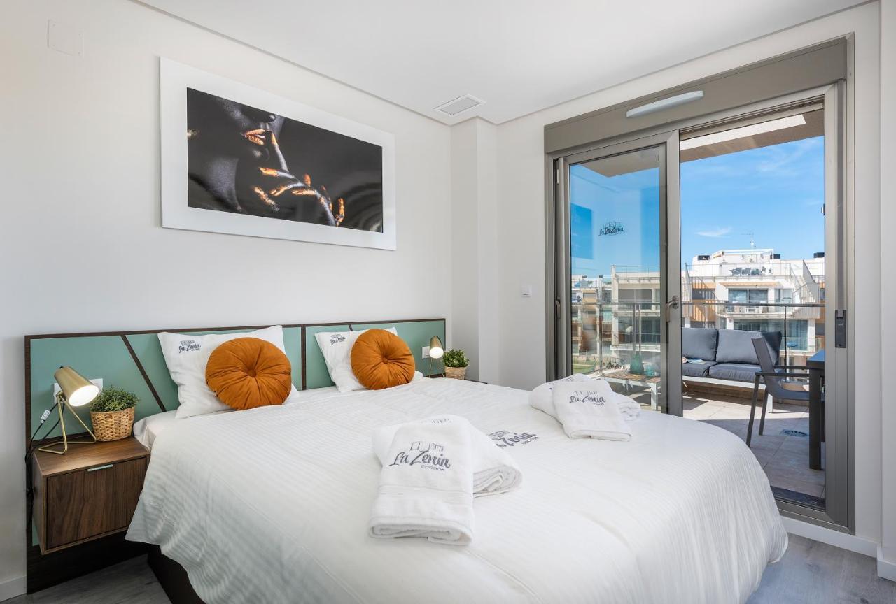 شقة La Zenia Cocoon - Luxury Penthouse With Jacuzzi, 2 Pools, Indoor Heated Pool, Sauna, Gym, Playstation Dehesa de Campoamor  المظهر الخارجي الصورة