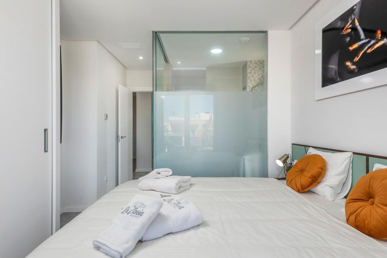 شقة La Zenia Cocoon - Luxury Penthouse With Jacuzzi, 2 Pools, Indoor Heated Pool, Sauna, Gym, Playstation Dehesa de Campoamor  المظهر الخارجي الصورة