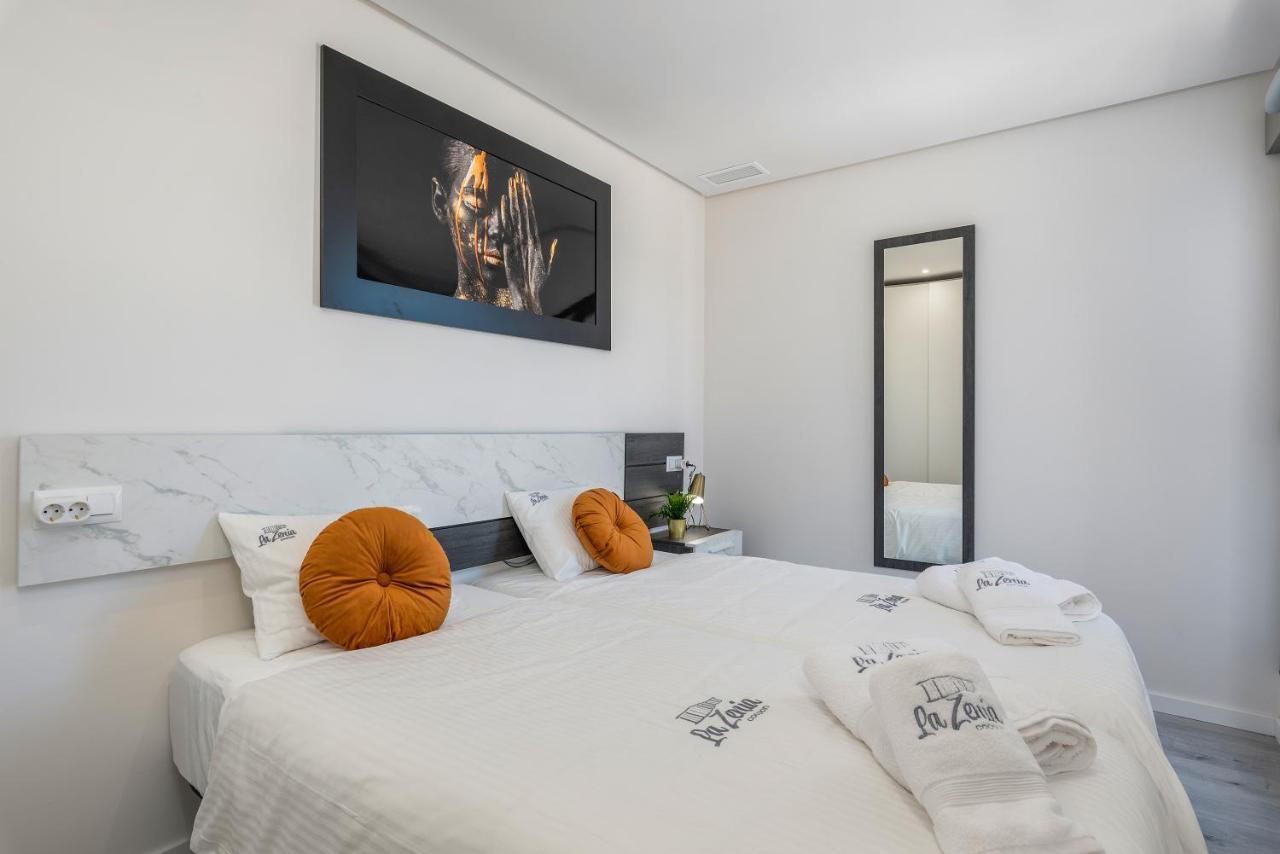 شقة La Zenia Cocoon - Luxury Penthouse With Jacuzzi, 2 Pools, Indoor Heated Pool, Sauna, Gym, Playstation Dehesa de Campoamor  المظهر الخارجي الصورة