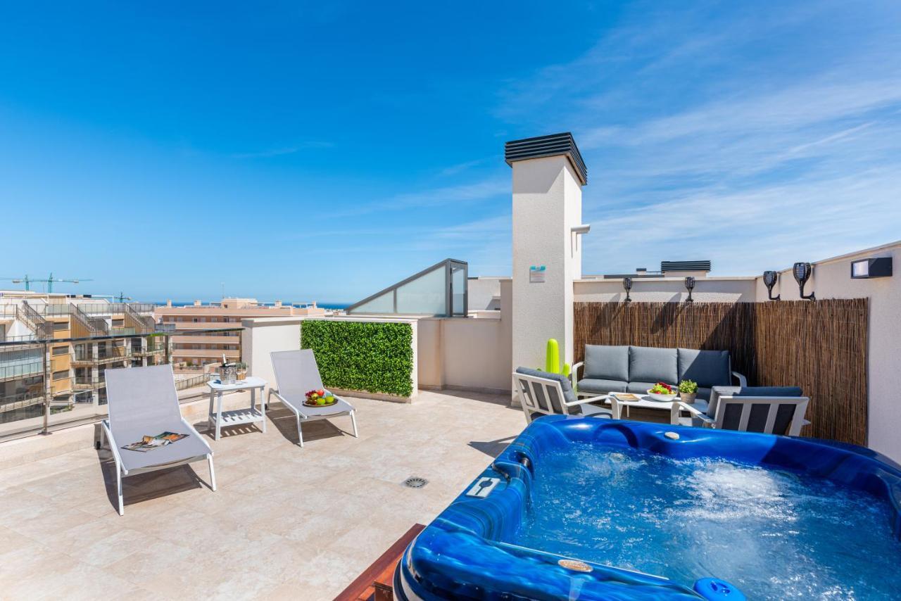 شقة La Zenia Cocoon - Luxury Penthouse With Jacuzzi, 2 Pools, Indoor Heated Pool, Sauna, Gym, Playstation Dehesa de Campoamor  المظهر الخارجي الصورة